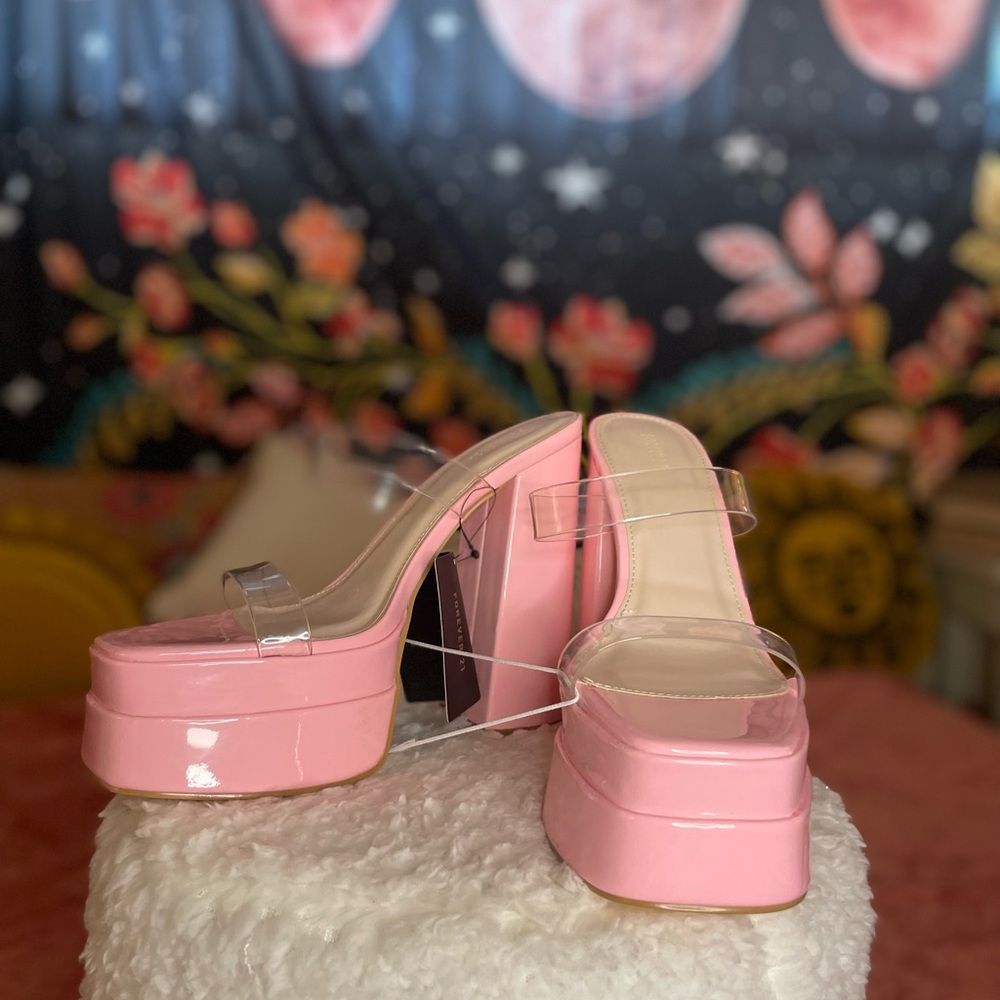 Cute barbie heels from Forever 21. Never been worn. Tags still on.